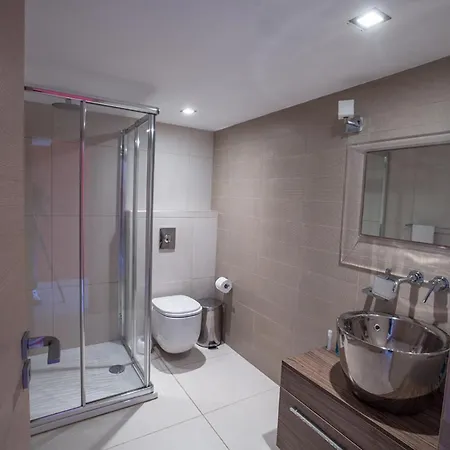 5 Star For Rent In Cyprus, 1225 Βίλα